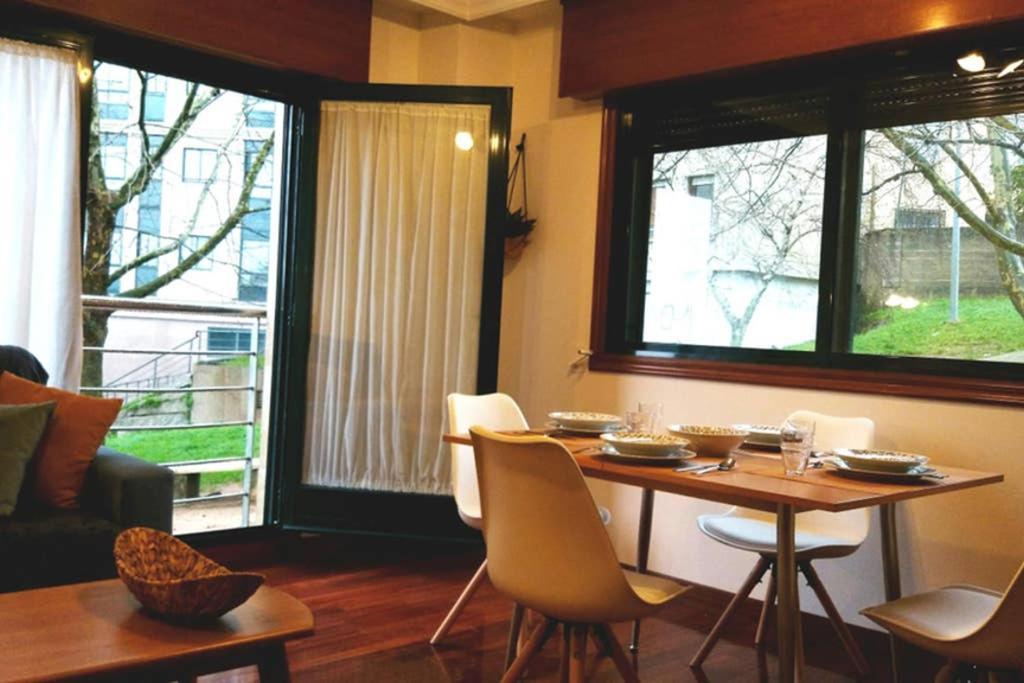 Apartamento Completo Con Parking Privado Y Wifi En San Roque Vigo Zewnętrze zdjęcie